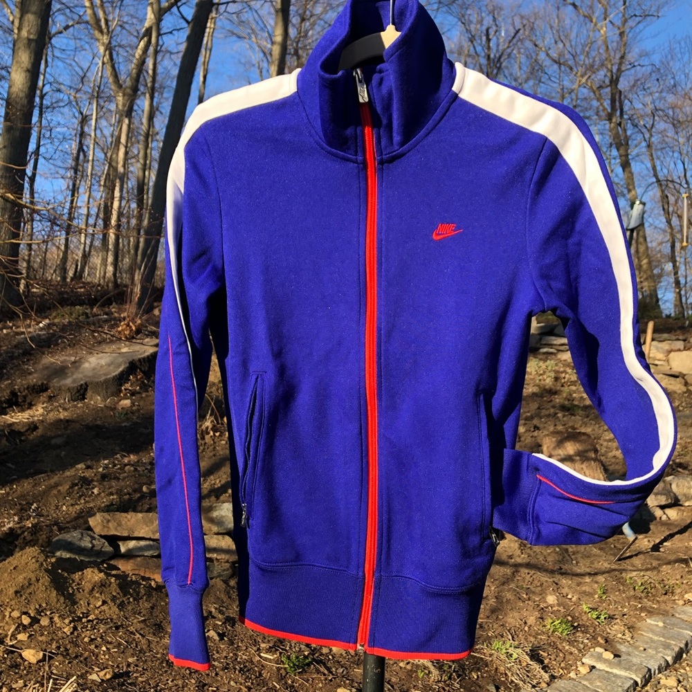 Nike track jacket. Perfect condition. Small
